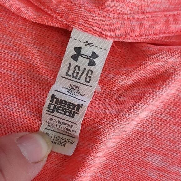 NWOT under armour shirt - Picture 3 of 3